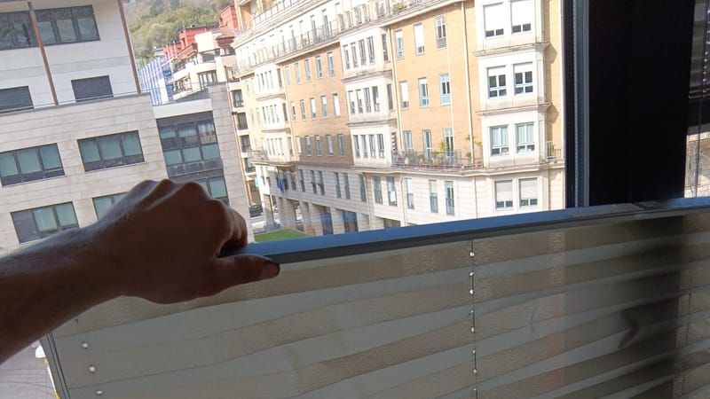 Panorámica de la Bahía de La Concha en Donostia-San Sebastián, zona principal de servicio del cerrajero 24 h Ajota Cerrajeros